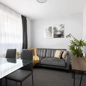 Apartment Stunning And Spacious 4 Bed Apr Next To Bricklane, London