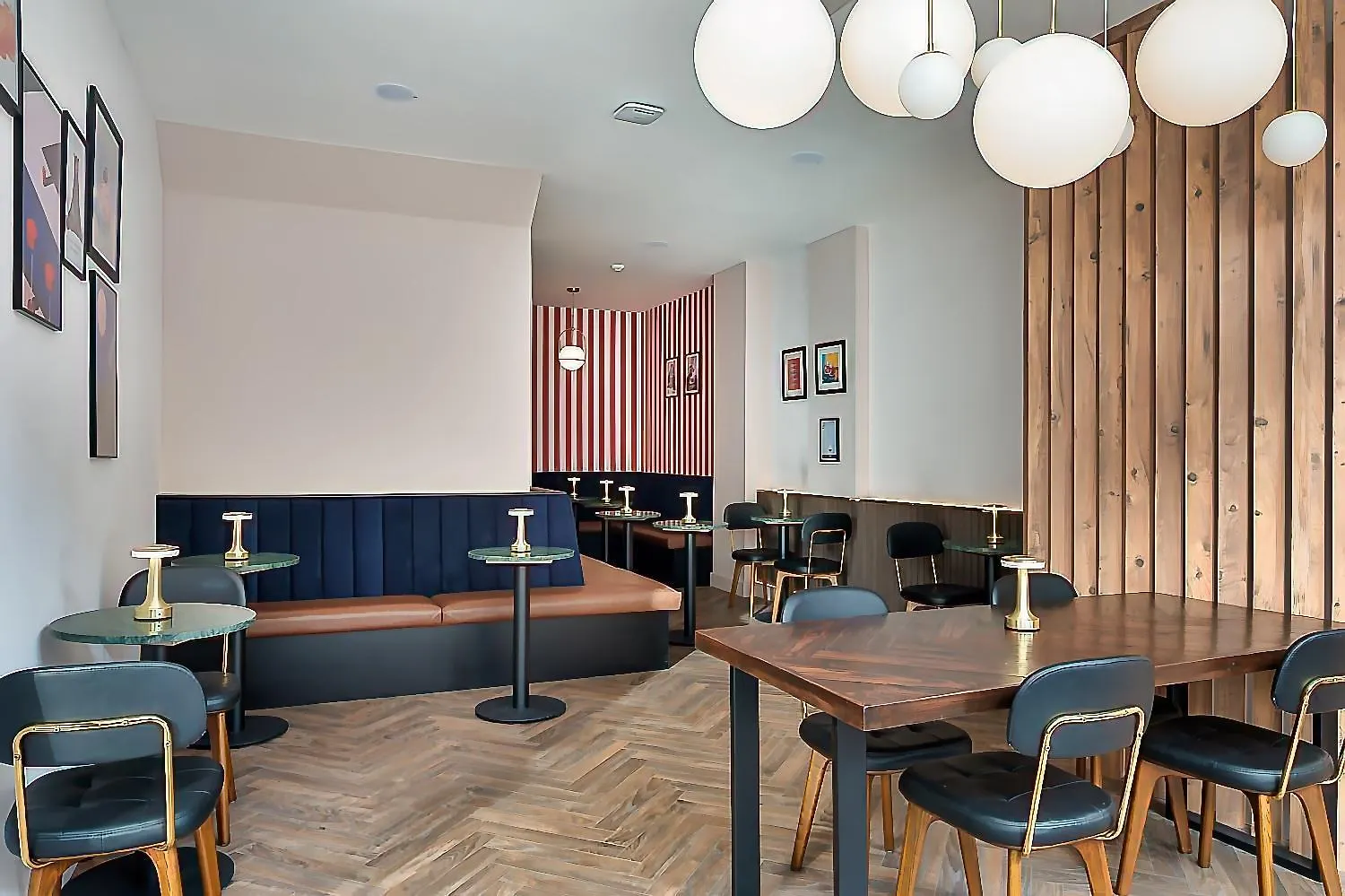 D8 House Apartment London