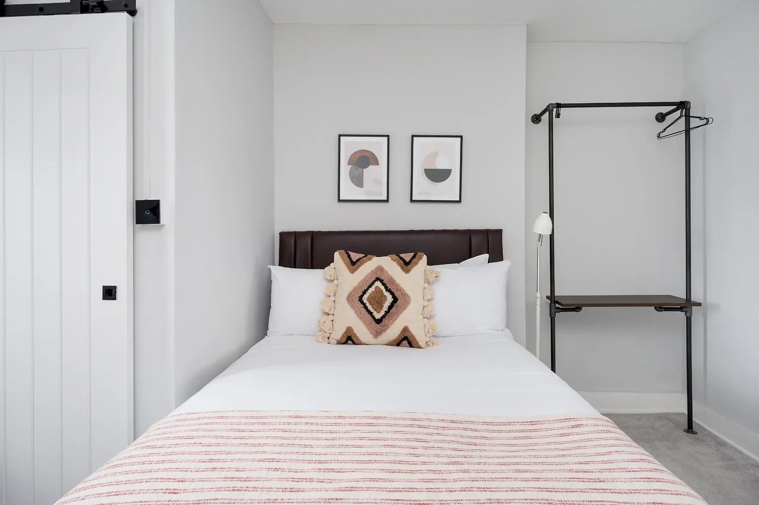D8 House Apartment London